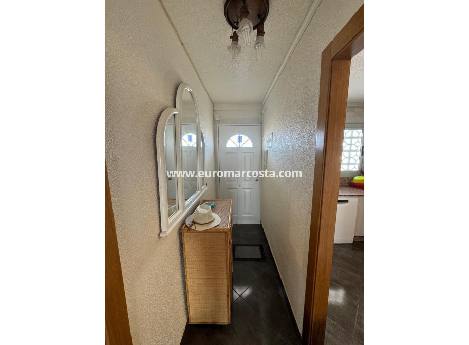 Sale - Apartment / flat - Torrevieja - TORREVIEJA