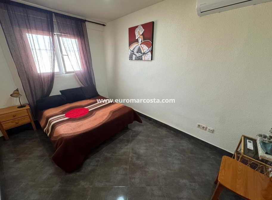 Sale - Apartment / flat - Torrevieja - TORREVIEJA
