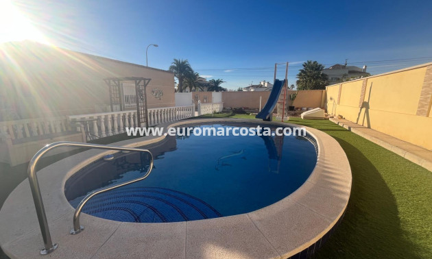 Venta - Villa - Torrevieja - TORREVIEJA