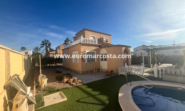 Venta - Villa - Torrevieja - TORREVIEJA