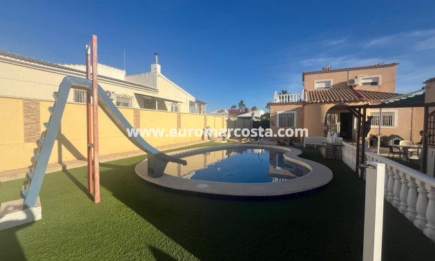 Venta - Villa - Torrevieja - TORREVIEJA