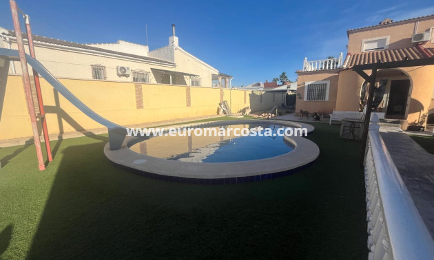 Venta - Villa - Torrevieja - TORREVIEJA