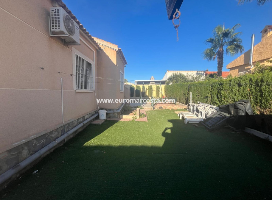 Venta - Villa - Torrevieja - TORREVIEJA