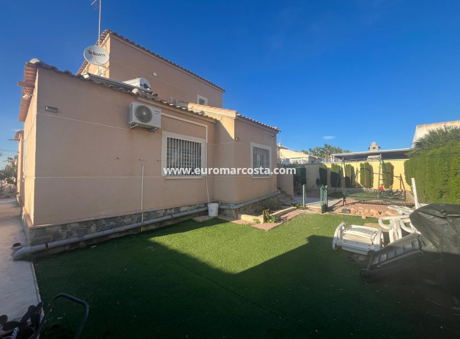 Venta - Villa - Torrevieja - TORREVIEJA