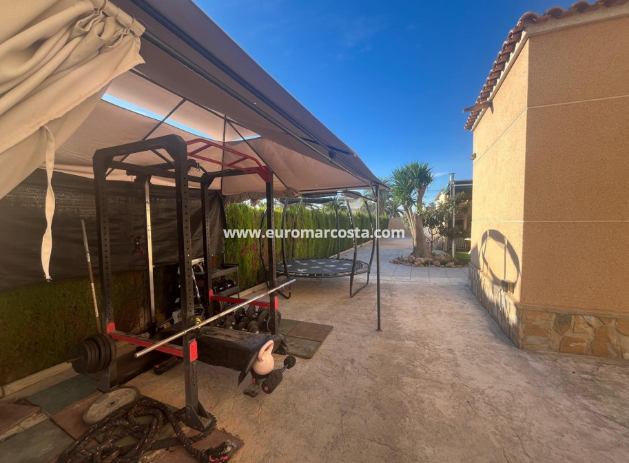 Venta - Villa - Torrevieja - TORREVIEJA