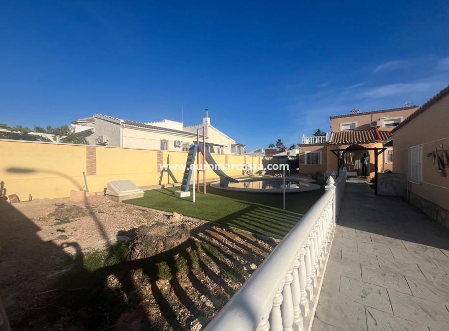 Venta - Villa - Torrevieja - TORREVIEJA
