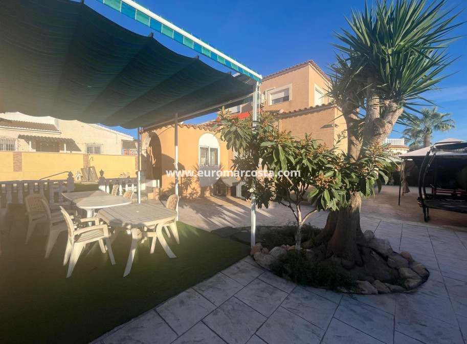 Venta - Villa - Torrevieja - TORREVIEJA