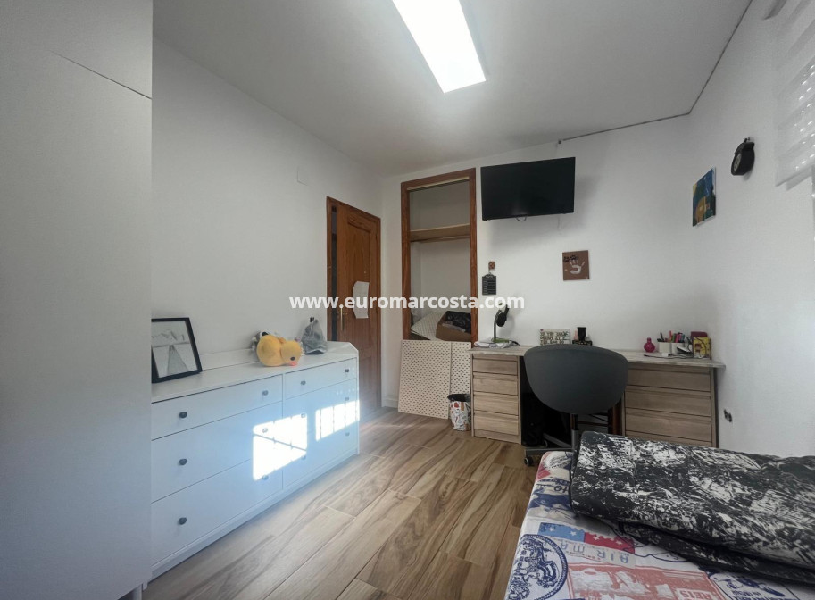 Venta - Villa - Torrevieja - TORREVIEJA