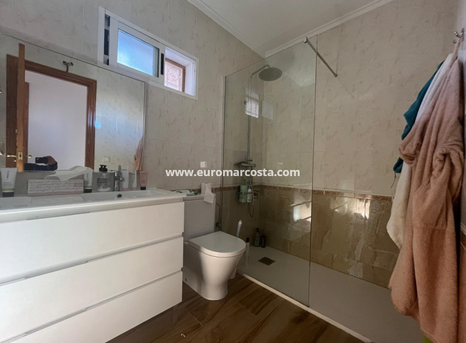 Venta - Villa - Torrevieja - TORREVIEJA