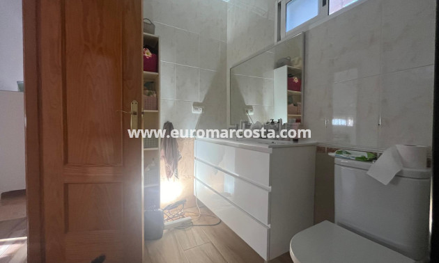 Venta - Villa - Torrevieja - TORREVIEJA