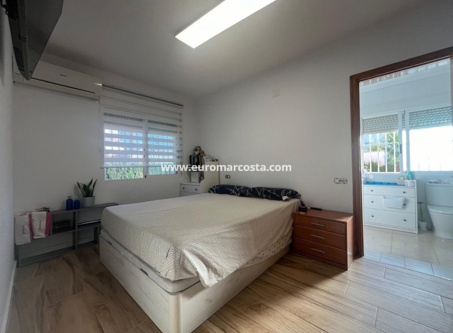 Venta - Villa - Torrevieja - TORREVIEJA