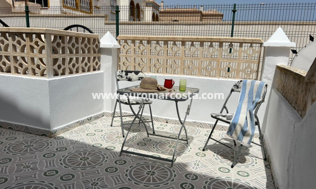 Sale - Bungalow - Torrevieja - Aguas nuevas 2