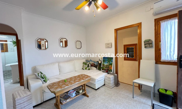 Sale - Bungalow - Torrevieja - Aguas nuevas 2