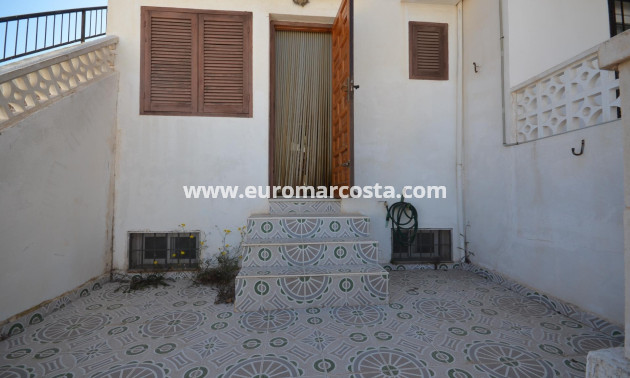 Sale - Bungalow - Torrevieja - Aguas nuevas 2