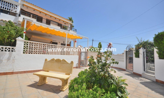 Sale - Bungalow - Torrevieja - Aguas nuevas 2