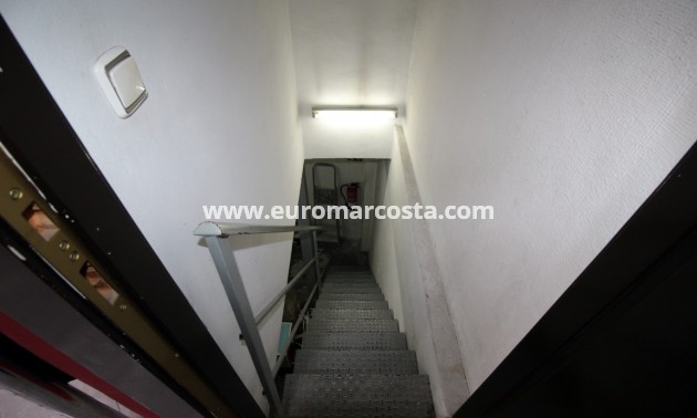 Sale - Commercial - Torrevieja - Centro