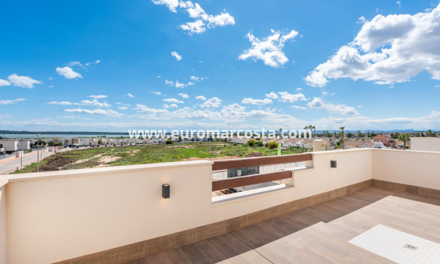 Nueva construcción  - Villa Laguna Azul - La Manga del Mar Menor - Murcia