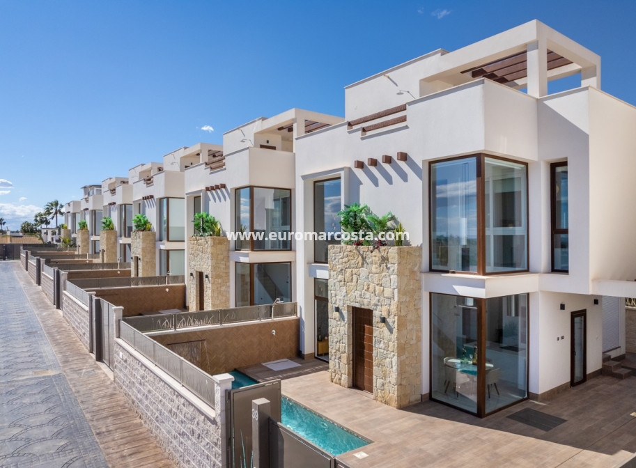 Nueva construcción  - Villa Laguna Azul - La Manga del Mar Menor - Murcia