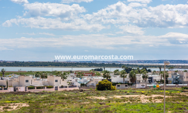 Nueva construcción  - Villa Laguna Azul - La Manga del Mar Menor - Murcia