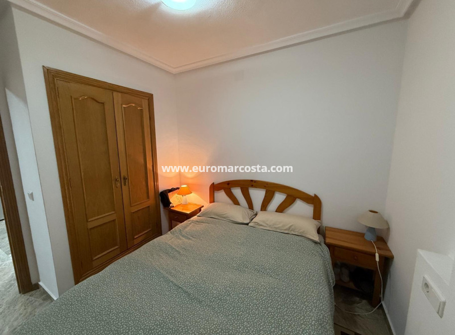 Objekte zum Wiederverkauf - Wohnung - Torrevieja - Orihuela Costa