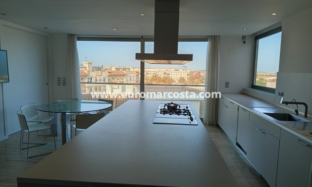 Venta - Apartamento / piso - Pilar de la Horadada