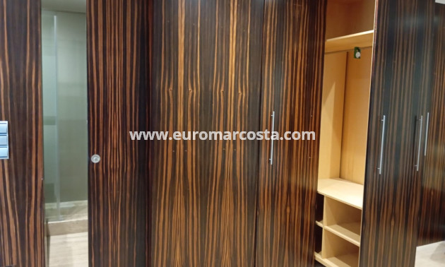Venta - Apartamento / piso - Pilar de la Horadada