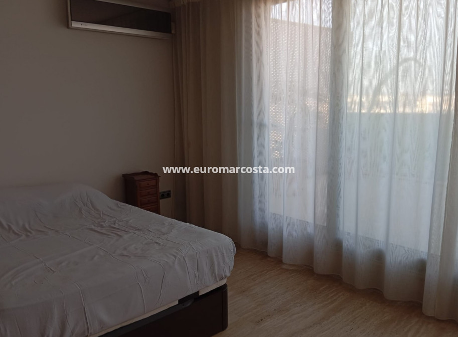 Venta - Apartamento / piso - Pilar de la Horadada