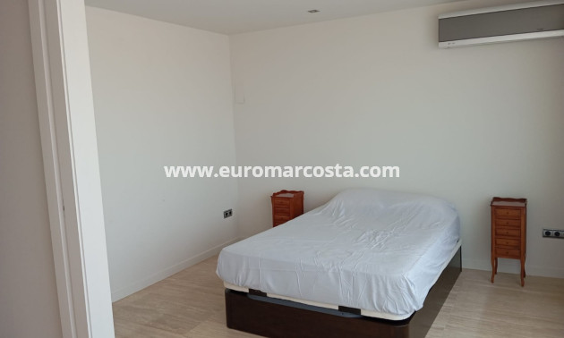 Venta - Apartamento / piso - Pilar de la Horadada