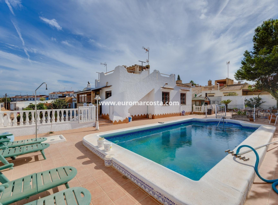 Sale - Villa - Torrevieja - La Siesta - El Salado - Torreta