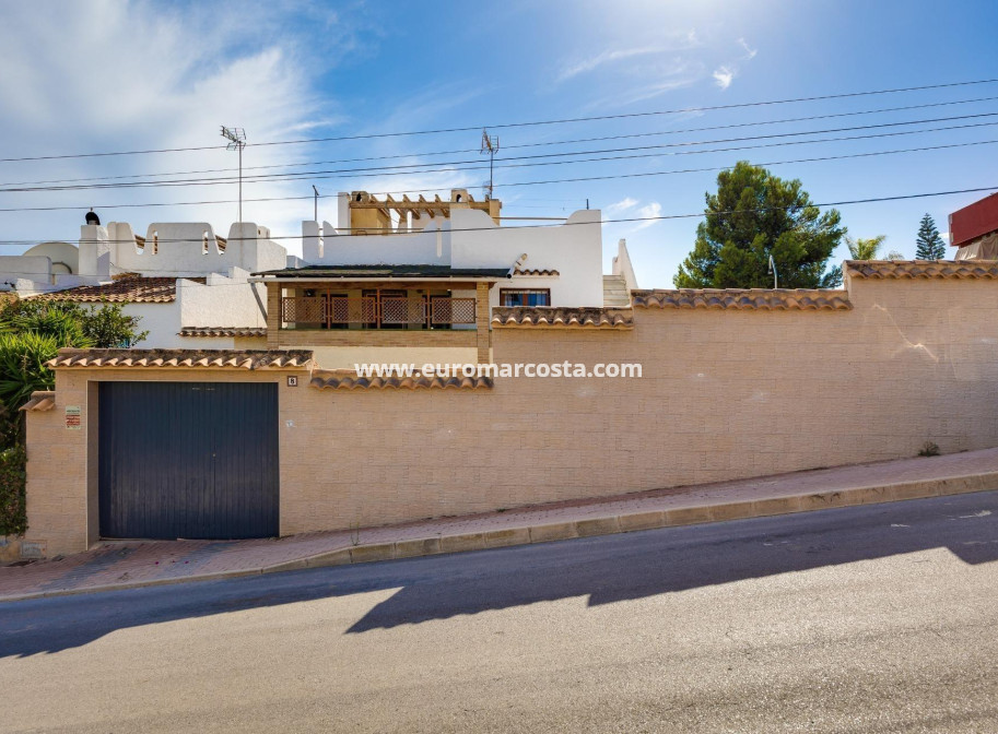 Sale - Villa - Torrevieja - La Siesta - El Salado - Torreta