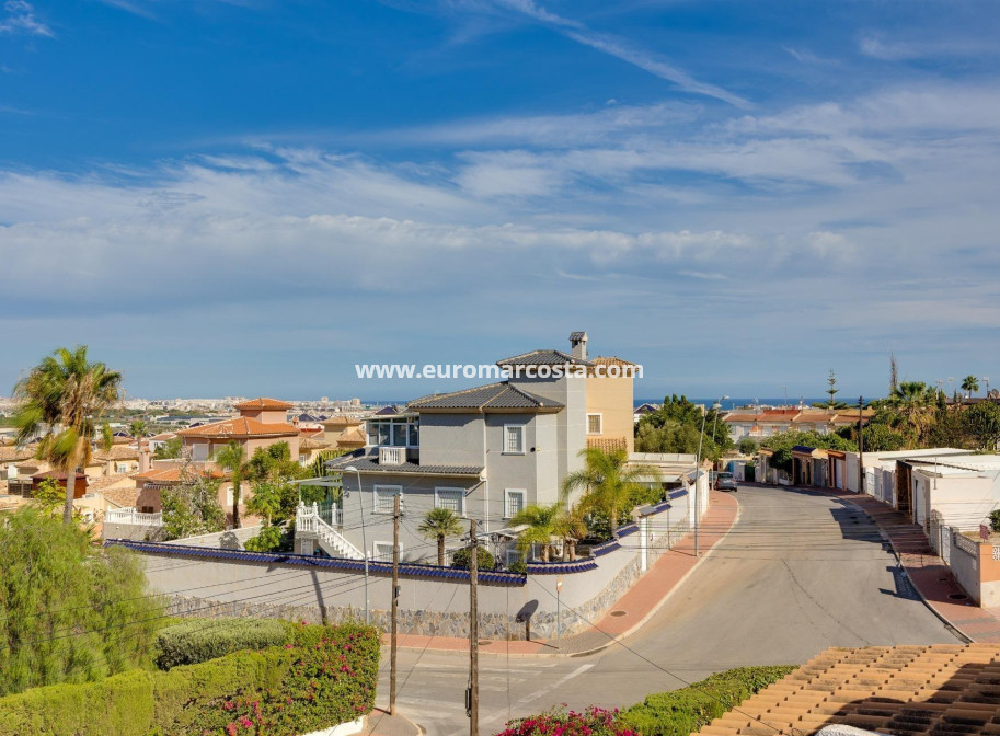 Sale - Villa - Torrevieja - La Siesta - El Salado - Torreta