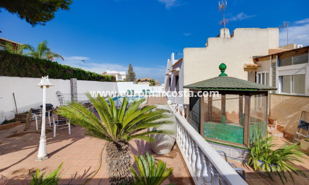 Sale - Villa - Torrevieja - La Siesta - El Salado - Torreta