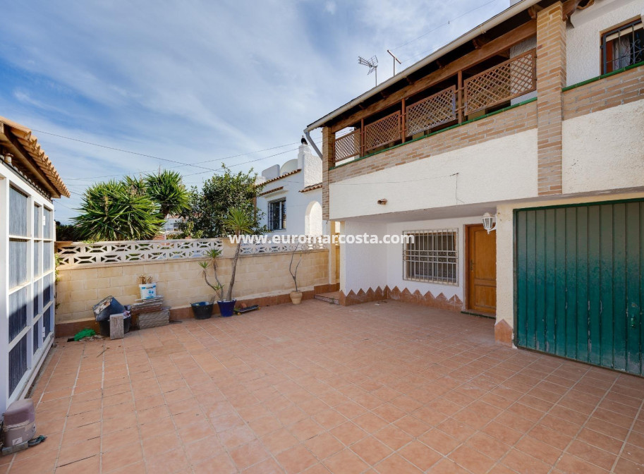 Sale - Villa - Torrevieja - La Siesta - El Salado - Torreta