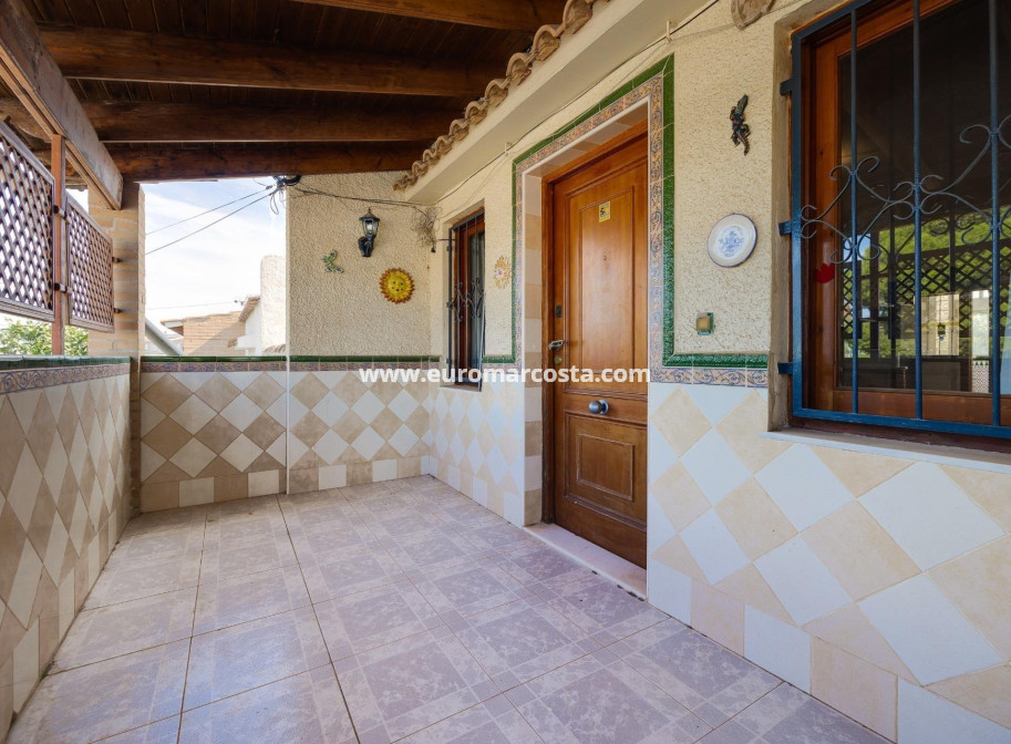 Sale - Villa - Torrevieja - La Siesta - El Salado - Torreta