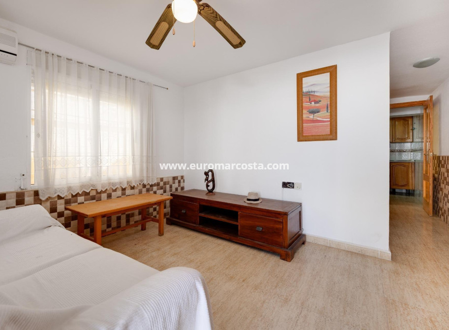 Sale - Villa - Torrevieja - La Siesta - El Salado - Torreta