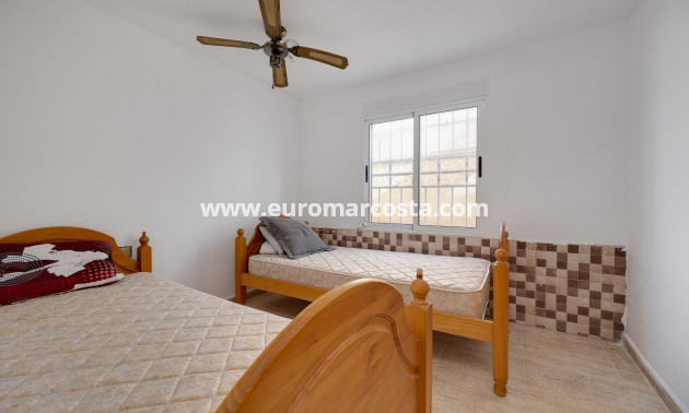 Sale - Villa - Torrevieja - La Siesta - El Salado - Torreta