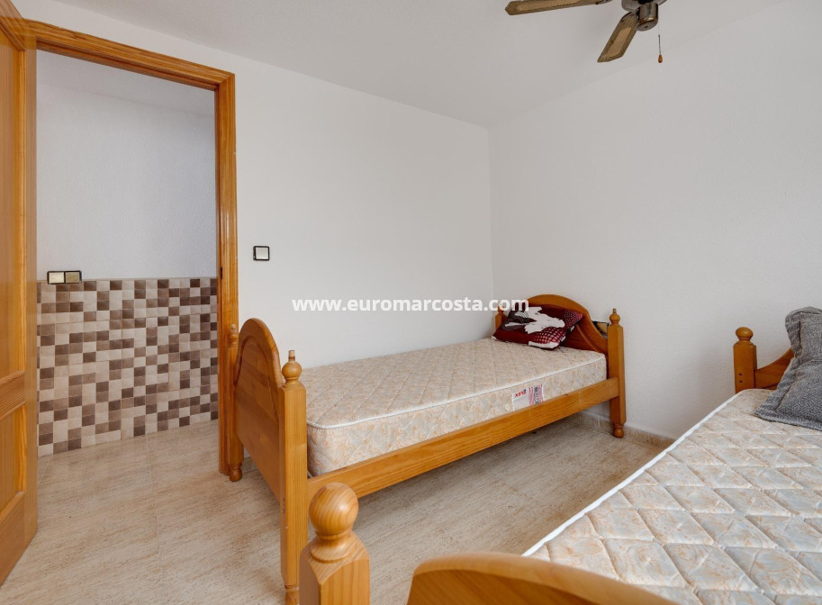 Sale - Villa - Torrevieja - La Siesta - El Salado - Torreta