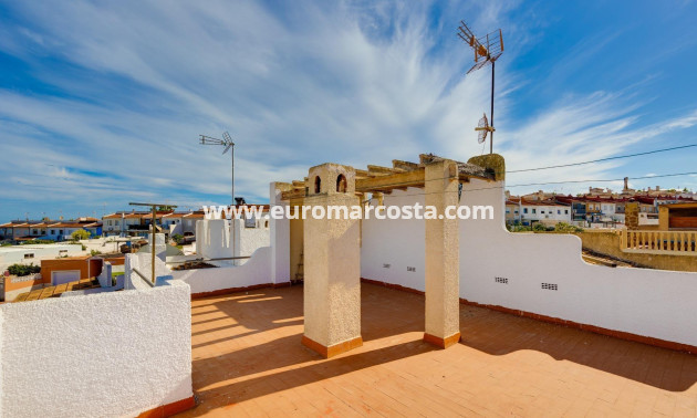 Sale - Villa - Torrevieja - La Siesta - El Salado - Torreta