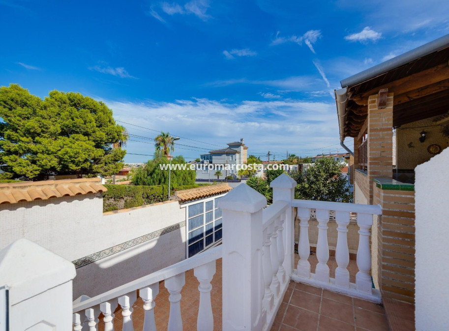 Sale - Villa - Torrevieja - La Siesta - El Salado - Torreta