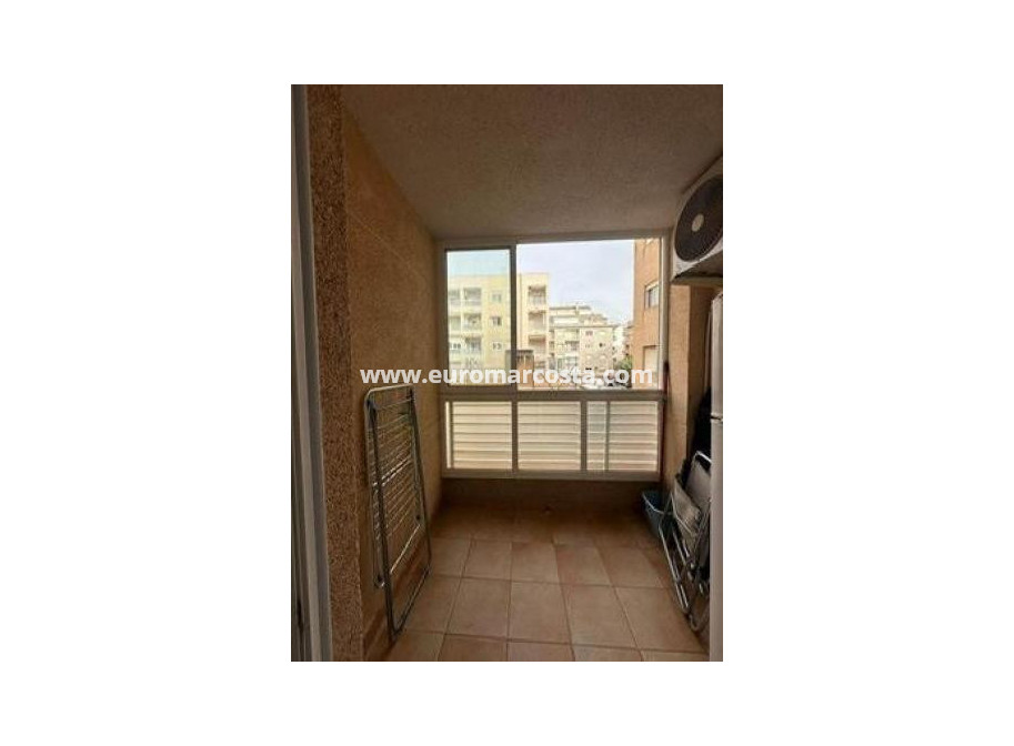 Venta - Apartamento / piso - Torrevieja - TORREVIEJA