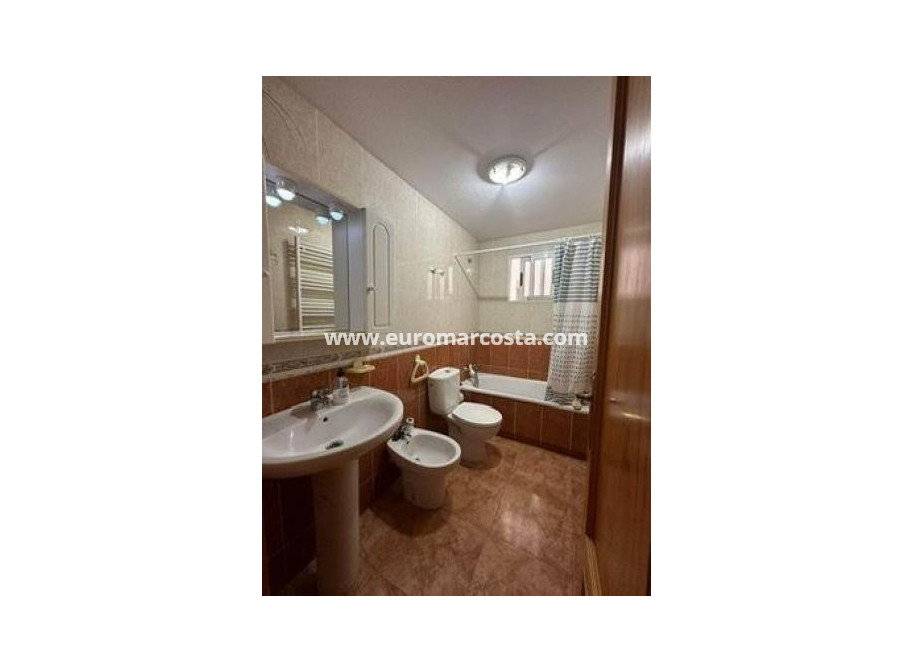 Venta - Apartamento / piso - Torrevieja - TORREVIEJA