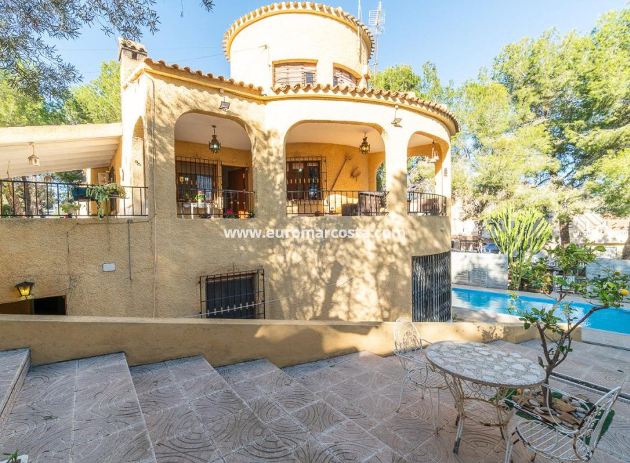 Objekte zum Wiederverkauf - Villa freitstehend - Orihuela Costa