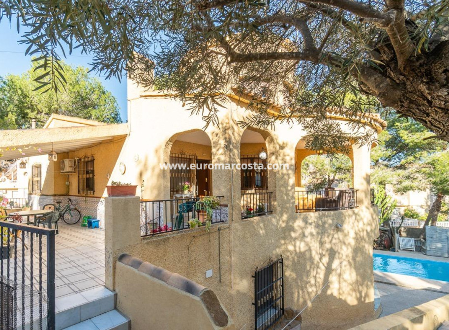 Objekte zum Wiederverkauf - Villa freitstehend - Orihuela Costa