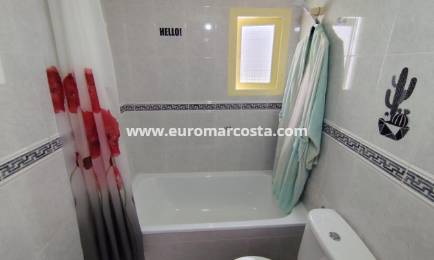 Objekte zum Wiederverkauf - Wohnung - Torrevieja - TORREVIEJA
