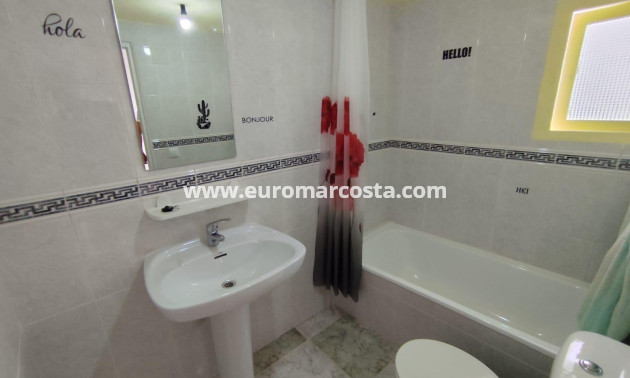 Objekte zum Wiederverkauf - Wohnung - Torrevieja - TORREVIEJA