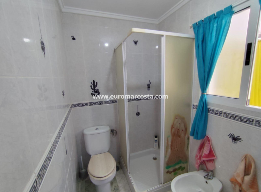 Objekte zum Wiederverkauf - Wohnung - Torrevieja - TORREVIEJA