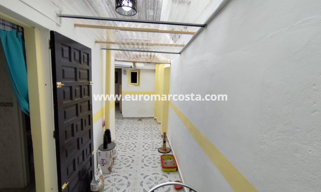 Objekte zum Wiederverkauf - Wohnung - Torrevieja - TORREVIEJA