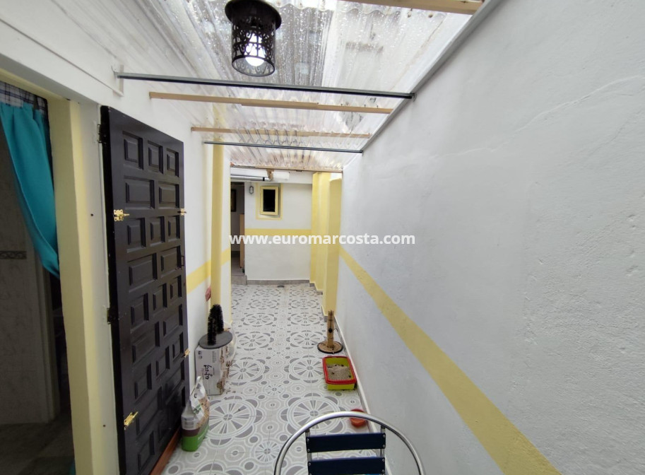 Objekte zum Wiederverkauf - Wohnung - Torrevieja - TORREVIEJA