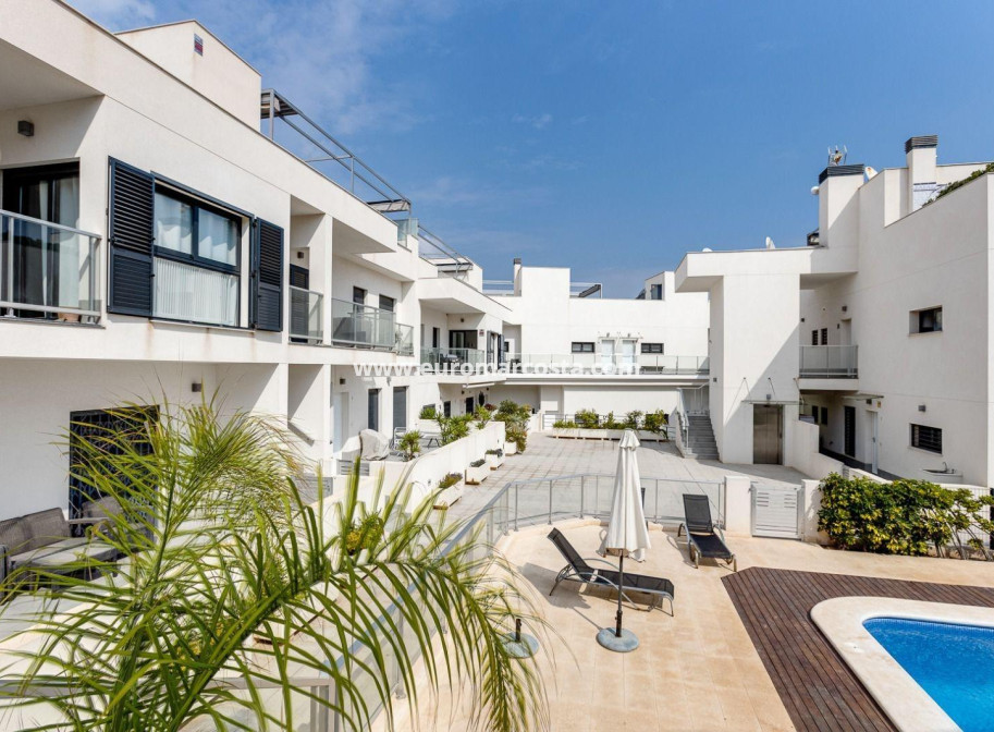 Objekte zum Wiederverkauf - Wohnung - Torrevieja - Aguas Nuevas