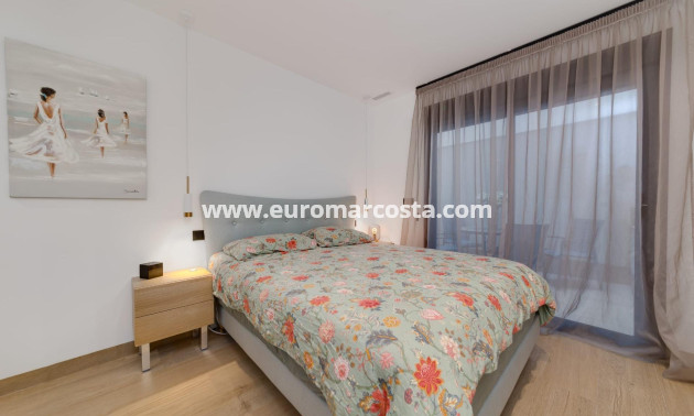 Objekte zum Wiederverkauf - Wohnung - Torrevieja - La Mata